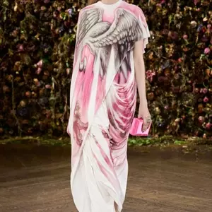 The Resurgence of Airbrushing in High Fashion