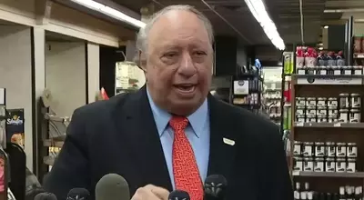 Grocery Chain CEO Warns Against City-Owned Supermarkets Amid NYC Mayoral Race