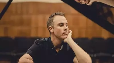 One Hand, Limitless Sound: Nicholas McCarthy's Journey to the Proms Stage