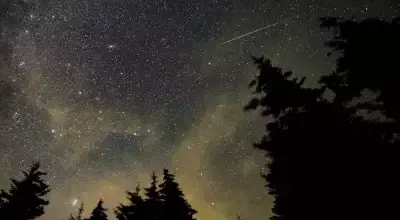 Optimal Meteor Viewing: Prioritizing Lesser-Known Showers Over the Perseids This Year