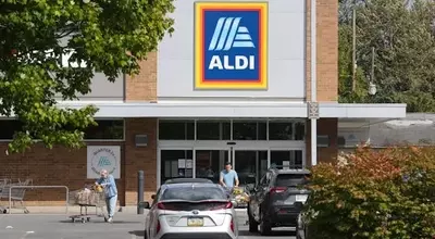 Affordable Thanksgiving Feast from Aldi: A $40 Solution for 10 Guests
