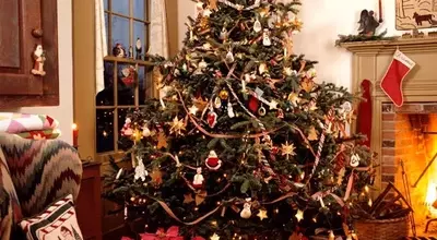Nostalgic '90s Christmas Decor: A Guide to Festive Charm
