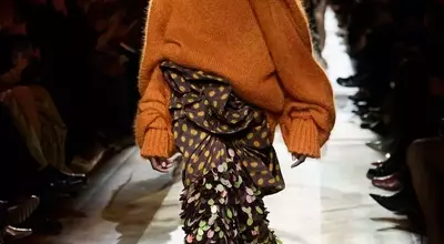 The Enduring Appeal of the Pencil Skirt in Contemporary Fashion