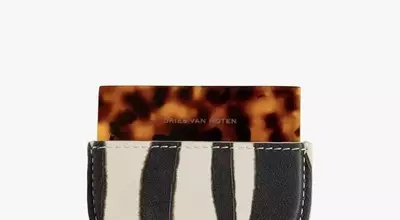 Essential Beauty Items for the Fashion-Forward Individual