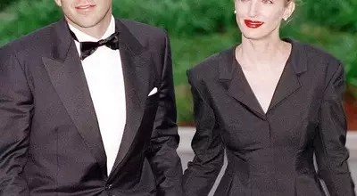 A Fashion Tribute to Carolyn Bessette Kennedy