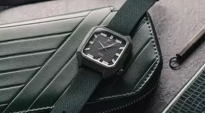 March LA.B Unveils Striking AM2 "Nyctalope" Carbon Watch