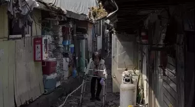 Squatters' Resilience in Seoul's Affluent Gangnam
