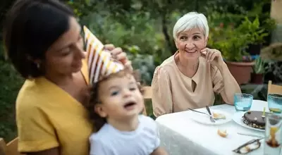Expert Advice on Responding to Unsolicited Parenting Commentary