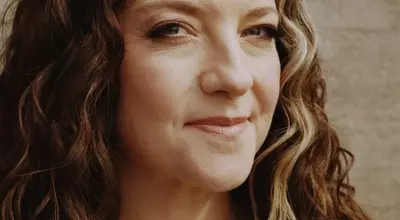 Ashley McBryde: From Nashville Aspirations to Stardom