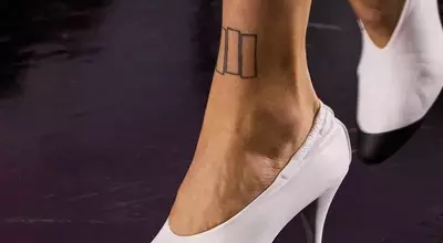 The Global Ascent of Glove Shoes: Comfort Meets Contemporary Chic
