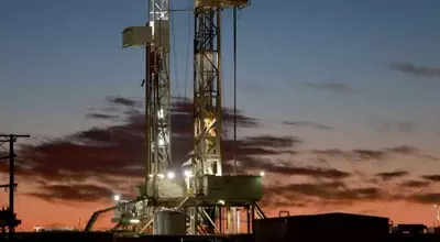 Oil Giants Maintain Production Stability Amid Soaring Prices