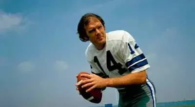 Remembering Craig Morton: A Dual Super Bowl Quarterback's Legacy