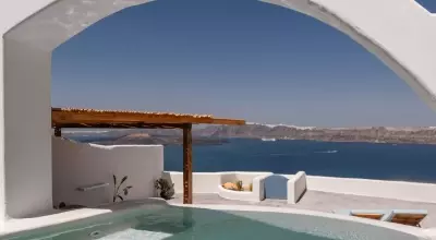 Discovering Greece: Top Island Airbnbs for an Unforgettable Summer Getaway