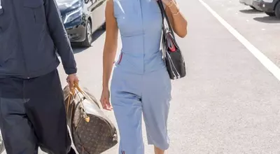Metallic Sneakers: The Latest Trend That Blends Fashion and Comfort