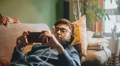 The Challenging Phase of Adolescence: Understanding Teen Behavior Before Departure
