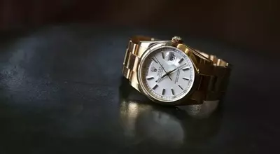 Secondary Market Gold Watch Prices Decline, Presenting Buying Opportunity