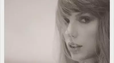 The Ultimate Gift Guide for Taylor Swift Fans