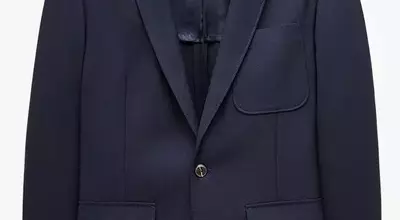Mastering the Blazer and Jeans Ensemble: Timeless Style Combinations
