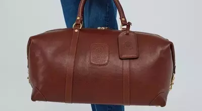 The Ultimate Guide to Premium Leather Duffel Bags for Discerning Travelers