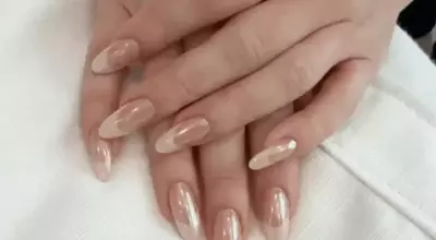 Vanilla Latte Glaze Nails: The Latest Trend