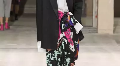 Sarong Skirts: From Beachwear to Everyday Chic