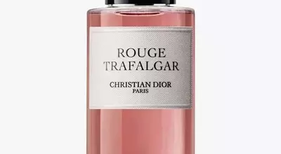 The Allure of Modern Fruity Perfumes: A Guide to Chic Scents