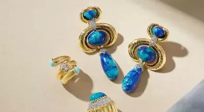 Jewelry Trends: Craftsmanship, Color, and Unique Experiences