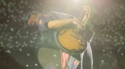 Noah Kahan's Emotional Resonance at the Rose Bowl