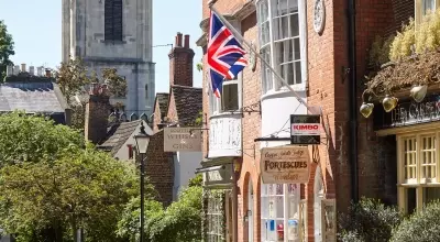 Exploring Potential UK Residences for the Duke and Duchess of Sussex