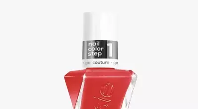 The Rise of Tomato Red Nails: A Summer Trend Embraced by Celebrities