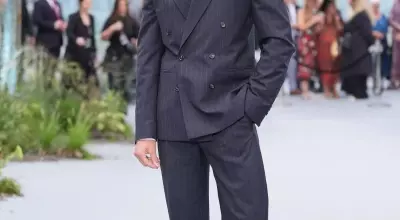 Jacob Elordi's Suit Style: A Bold Statement or a Tailoring Faux Pas?