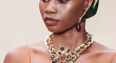 The Dominance of Oversized Earrings: A Fashion Resurgence