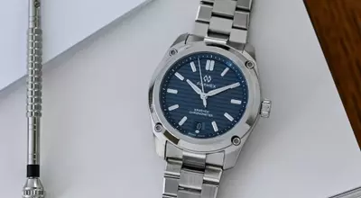Formex Essence 39mm Automatic COSC: Enhanced Design and Performance