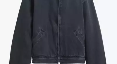 Gap's New Denim Workwear Jacket: A Blend of Style and Functionality