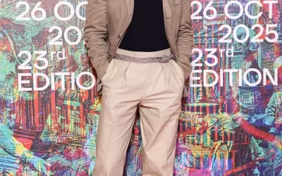 Daniel Day-Lewis's Signature Style Returns to NYC Streets