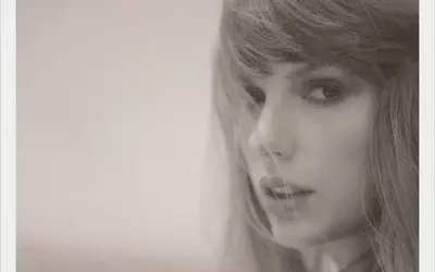 The Ultimate Gift Guide for Taylor Swift Fans