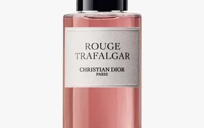 The Allure of Modern Fruity Perfumes: A Guide to Chic Scents