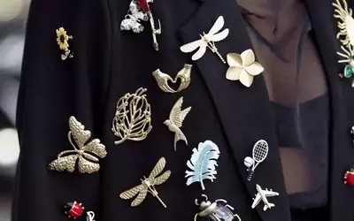 The Resurgence of Brooches: A Timeless Fashion Statement