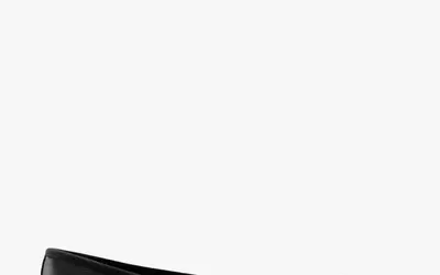 Celebrity-Approved Black Flats: A Style Guide