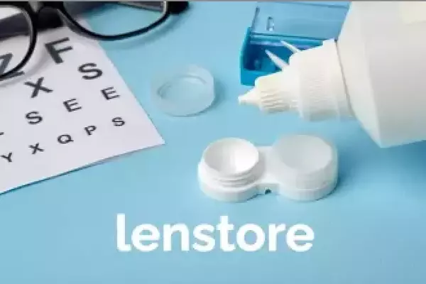Choosing contact lenses through an online retailer