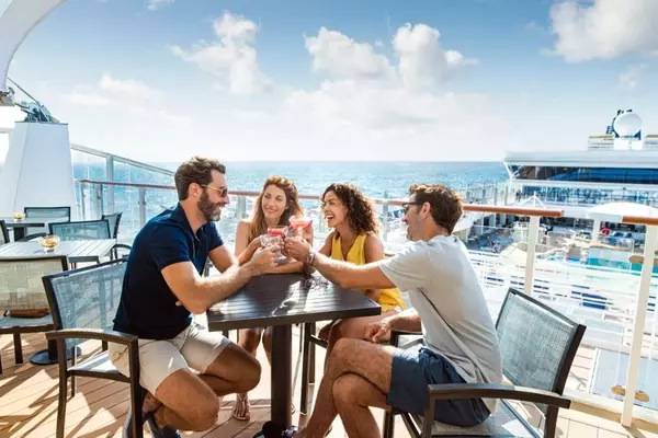 The Ultimate Men's Cruise Wear Guide for Style and Comfort