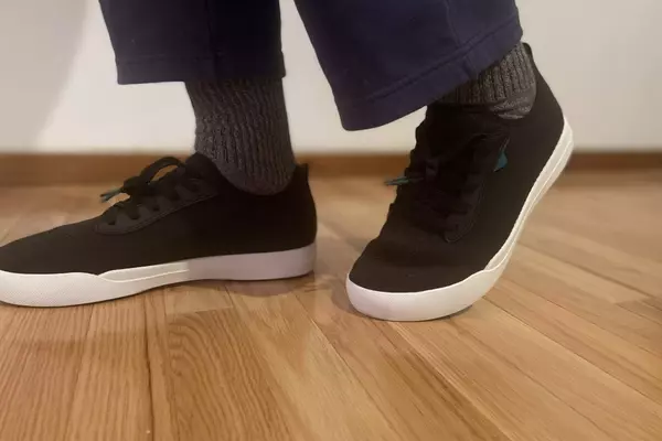 Stay Dry, Walk Easy: The Ultimate Waterproof & Breathable Comfort with Vessi Shoes