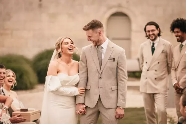 Effortless Elegance: Discover Pretty Lavish Bridal for the Modern Wedding Party