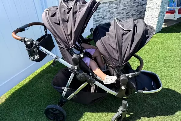 Comprehensive Review of the Mockingbird 2.0 Single-to-Double Stroller: A Parent's Essential Companion