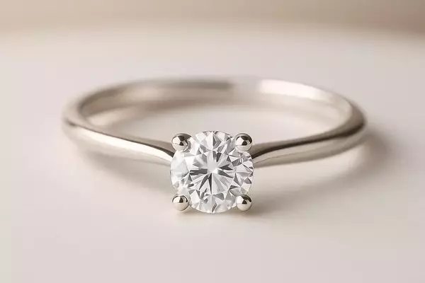 Minimalist Diamond Rings: Where Simplicity Meets Elegance