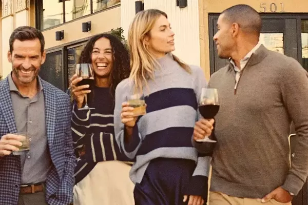 Chill in Style: Johnnie-O’s Effortless Take on Winter Fashion