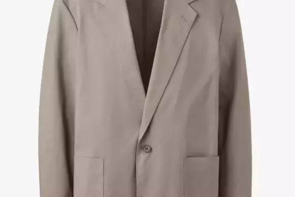 Uniqlo's Affordable Suit: A Style Steal