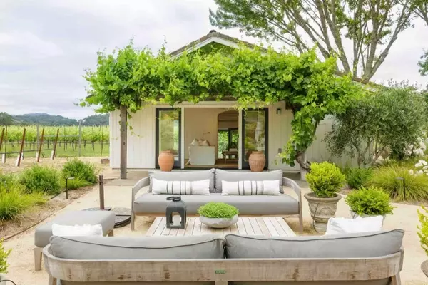 North America's Top Wine Country Airbnb Stays for Every Traveler