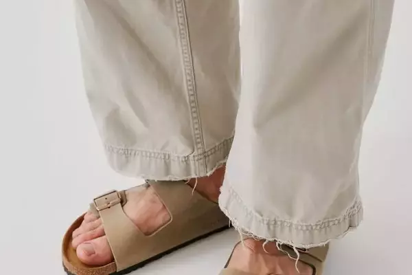 The Ultimate Guide to Men's Sandals: Comfort Meets Style