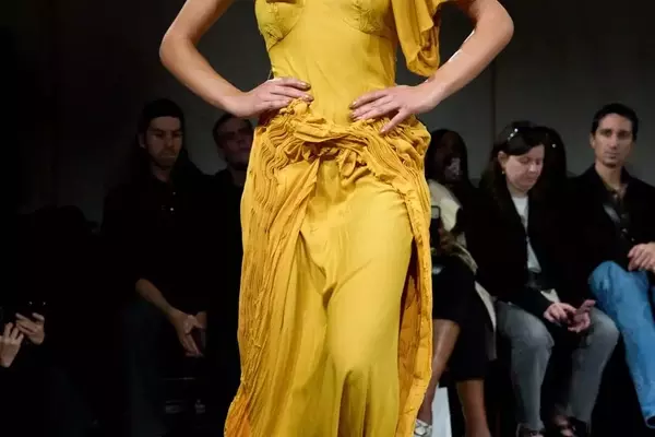 Paolo Carzana's Spring 2027 Ready-to-Wear Collection: A Glimpse into Future Fashion